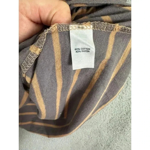 Trouve Nordstrom top womens small‎ gray brown striped boxy asymmetrical hem - Picture 5 of 7